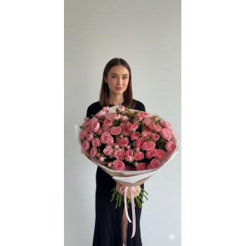 Букет из кустовых роз N31