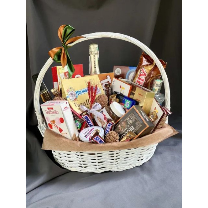 Корзина сладостей 5