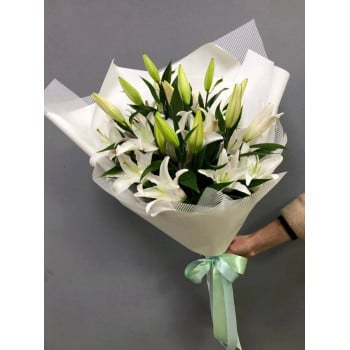 Букет из 3 лилий Букет из 3 лилий